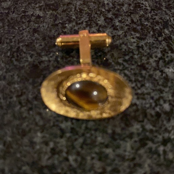 Gold And Tiger Eye Cufflinks And Tie Tack - Picture 4 of 10